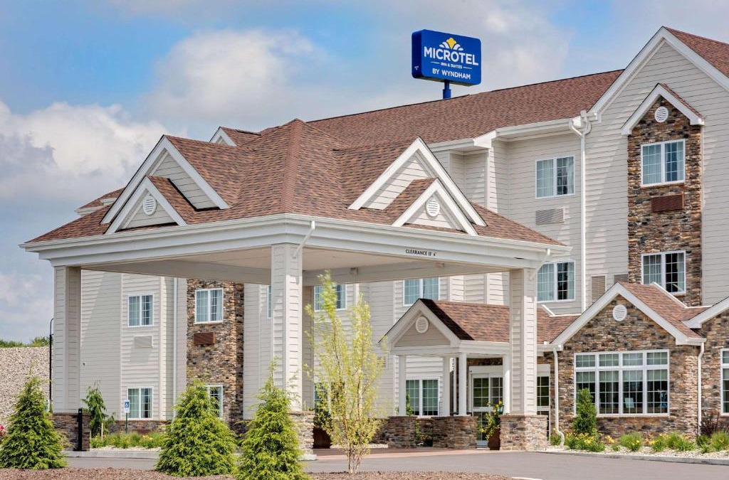 Clarion Hotel | Microtel Inn & Suites by Wyndham Clarion