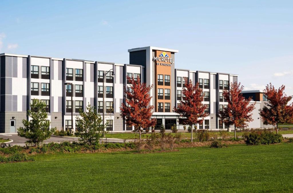 Aurora Hotel | Microtel Inn & Suites by Wyndham Aurora