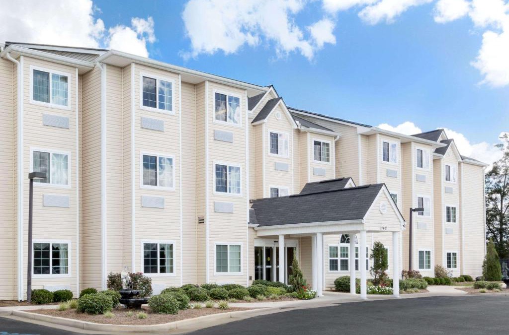Ozark Hotel | Microtel Inn & Suites by Wyndham Ozark