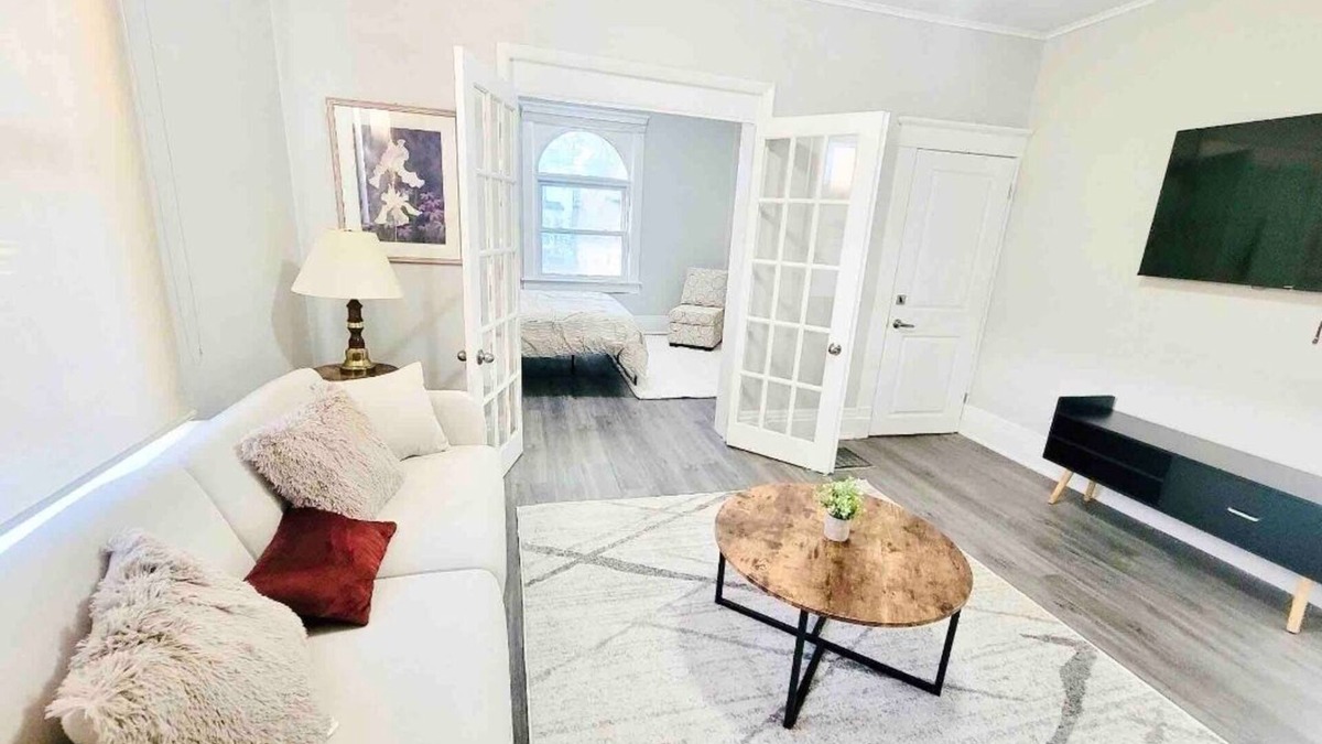 Cambridge Apartment | Mid century apartment with private backyard and deck