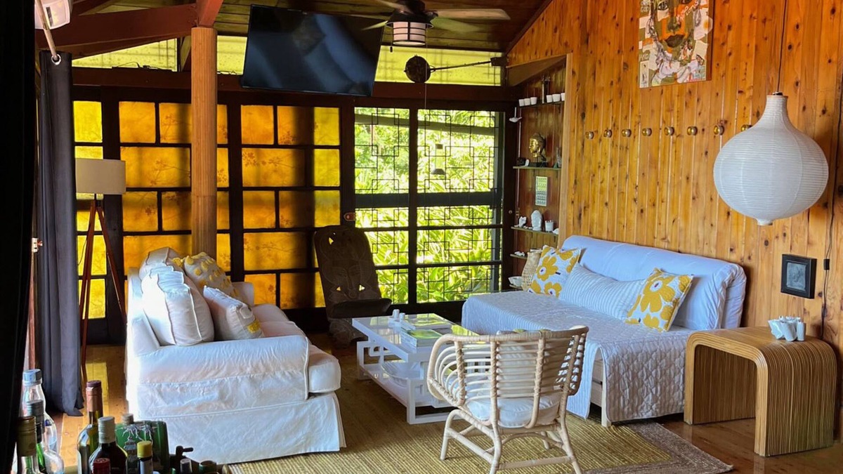 Estate Contant Condo | Mid-Century: Caribbean Style