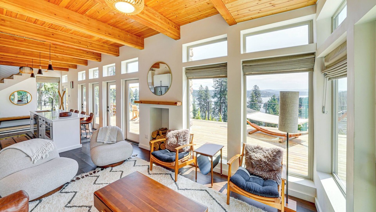 Worley House | Mid-Century Escape: Lake Views, Steps to Cave Bay!