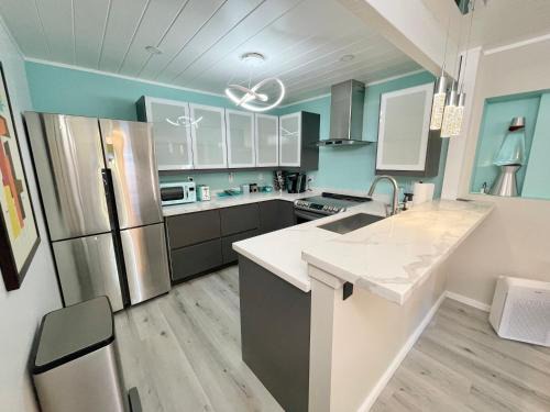 San Rafael Apartment | Mid-Century Luxury Suite - Marin Stay Near SF, Napa & Sonoma
