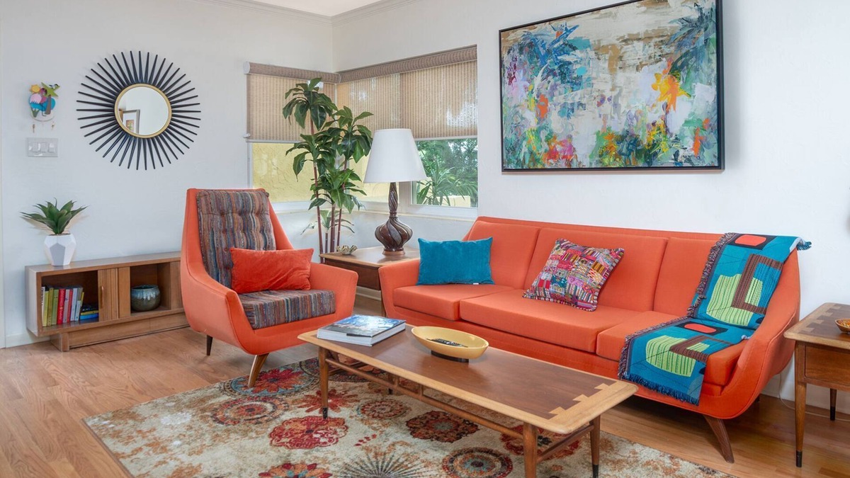 Winter Park Apartment | Mid Century Luxury, 1 block from Park Ave (#2)