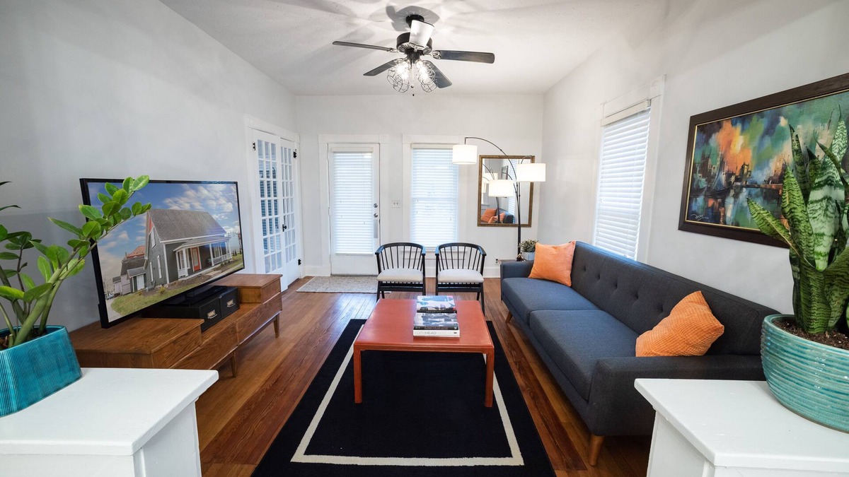 Tipp City Cottage | Mid-Century Modern Cottage in Downtown Tipp City