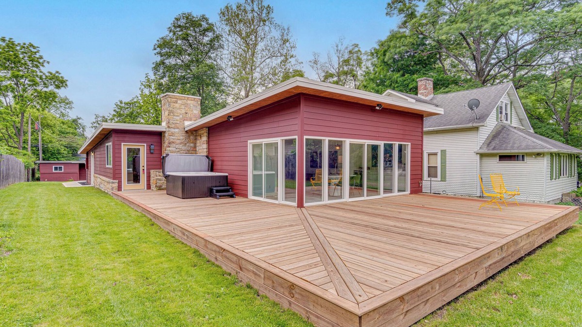Finly Cottage | Mid-Century Modern Lake Cottage in Indiana!