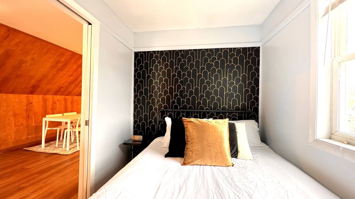 Palmer Square Apartment | Mid Century Modern Penthouse-Logan Square Chicago