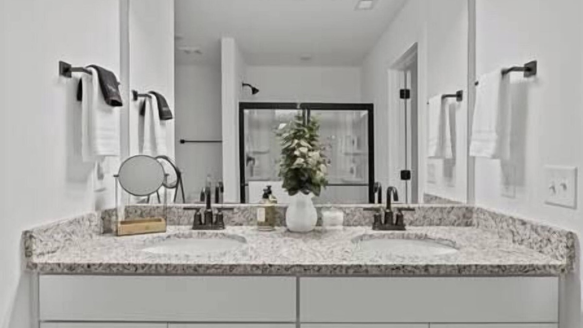 Arcadia House | *Mid-Century Modern Townhouse*