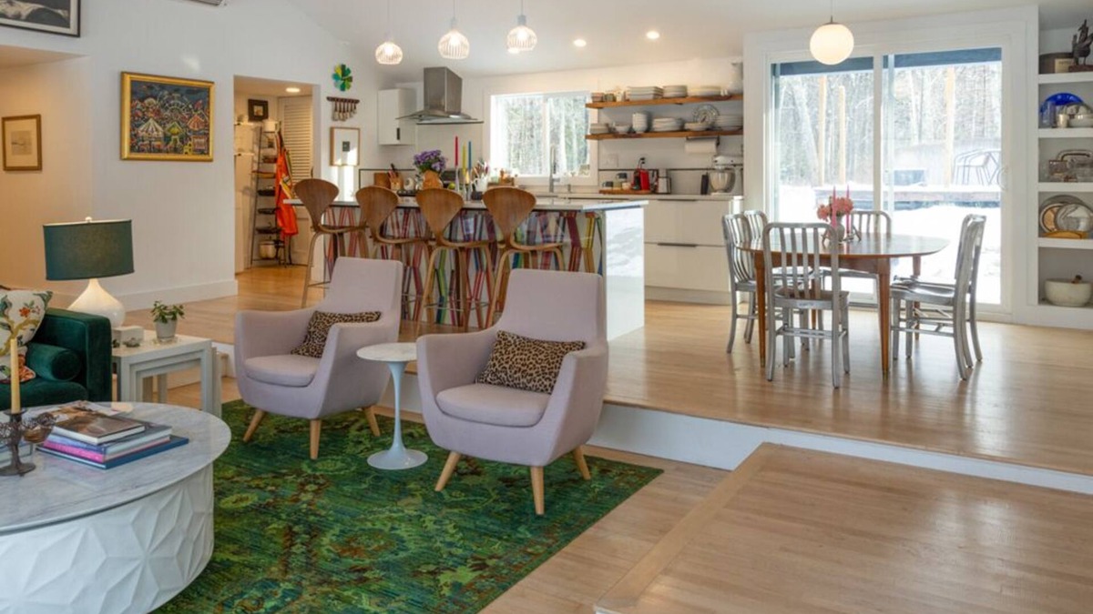 Rockport House | Mid-century modern walk to ocean, restaurants, and shops. Open for the holidays