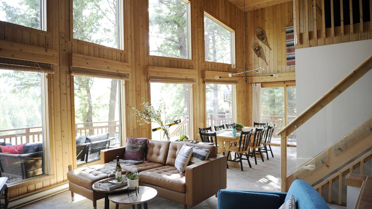 East Kootenay Cabin | Mid Century Mountain Modern Cabin