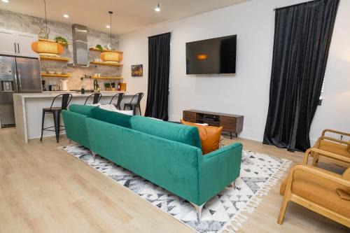 Mid-City House | Mid-City Magic 3