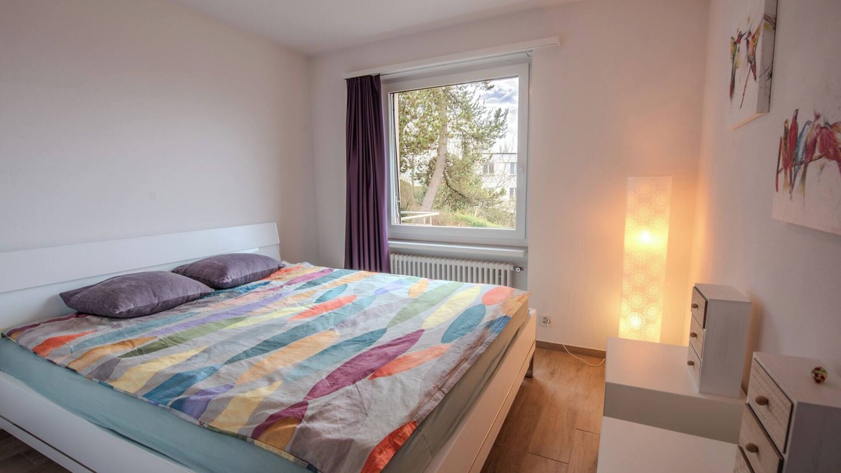 Winterthur Apartment | Mid-terrace house with three rooms, bathroom, guest toilet and kitchen for rent