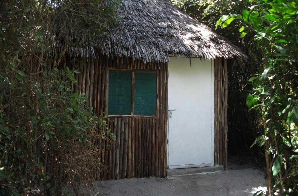 Gede Bed & Breakfast | Mida Creek Eco Camp - relax in cosy cottage