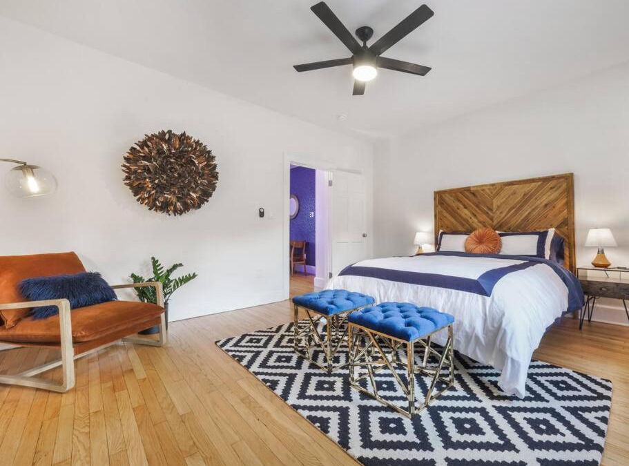 Newburgh Apartment | MidCentury Mod Suite, Hudson River/Mt Beacon Views