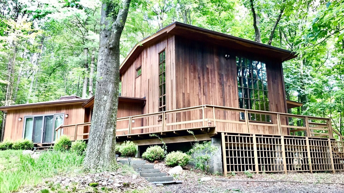 New Paltz House | Midcentury Modern Cabin Home in the Woods- Under 2 Hrs From NYC!