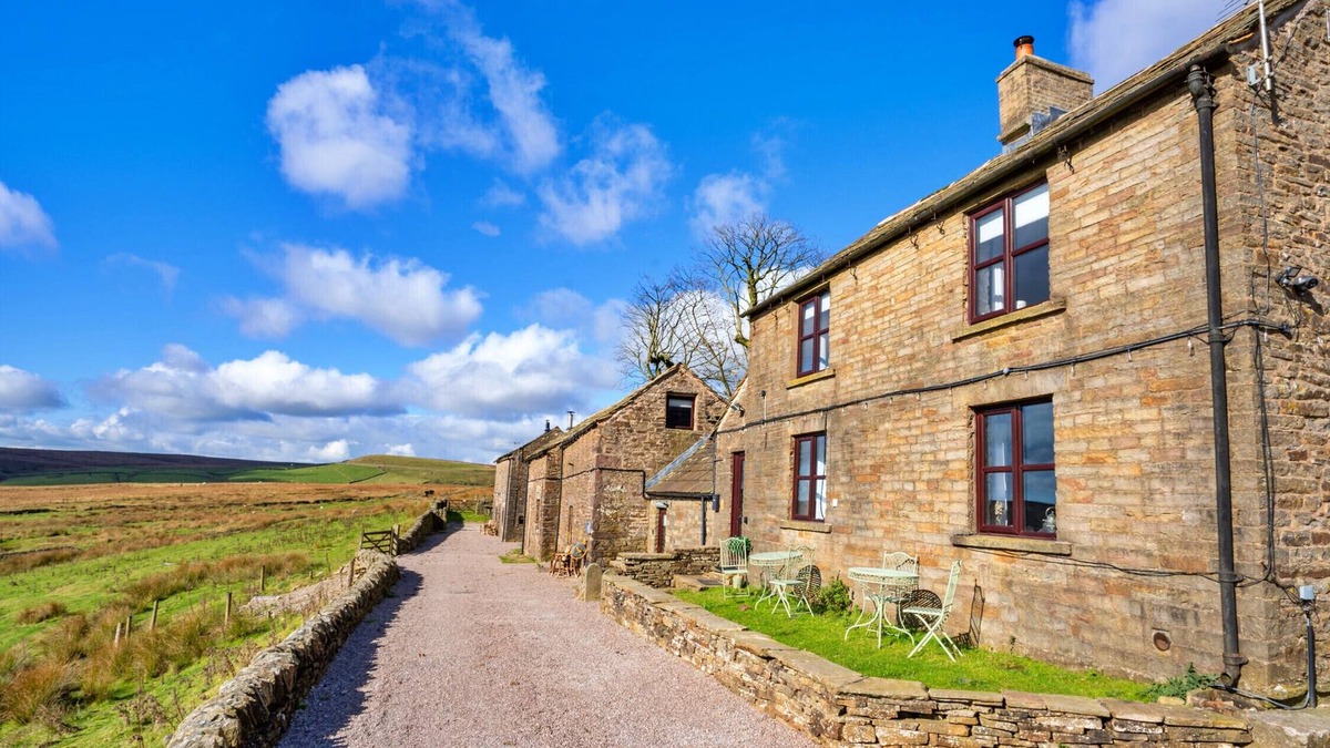 Buxton Cottage | Middle Barn at Blackclough Farm