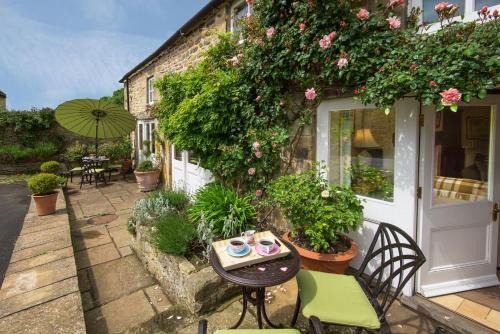 Gunnerton House | Middle Cottage Southlands Farm