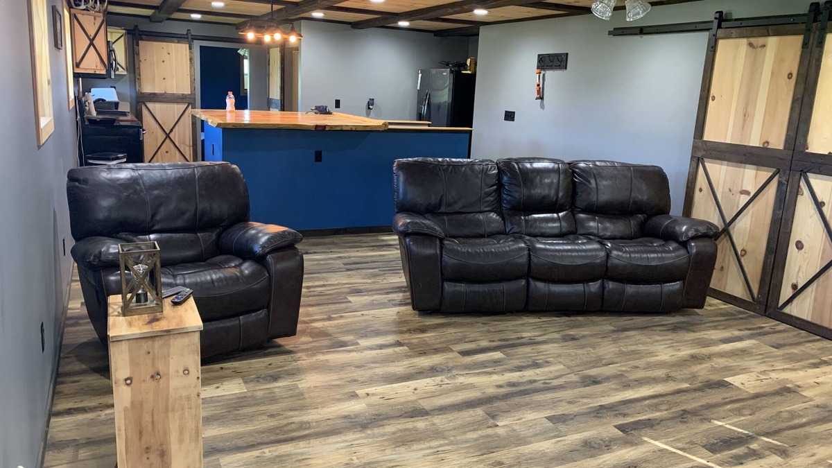 Sharpsburg Apartment | Middle of moco country apartment