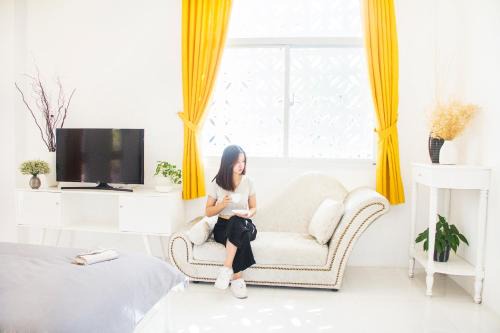 Ninh Kieu Hotel | MIDMOST Villa Hotel