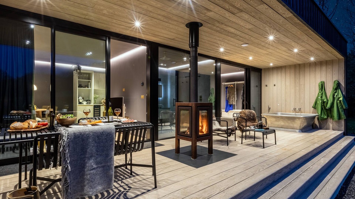 East Horrington House | Midnight Moon - One Bedroom House, Sleeps 2