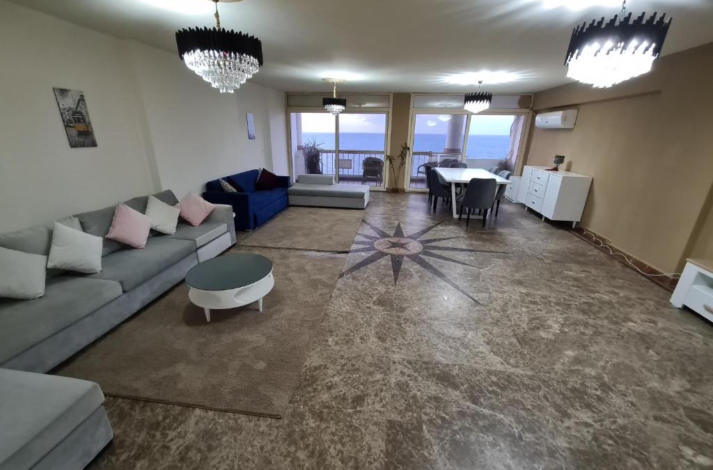 Bab Sharqi Apartment | Midpoint Sea View - families only