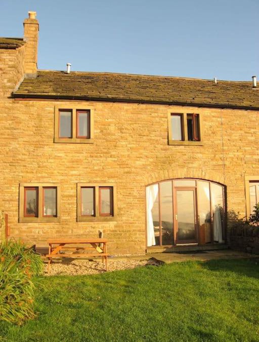 Belthorn House | Midsummer Barn