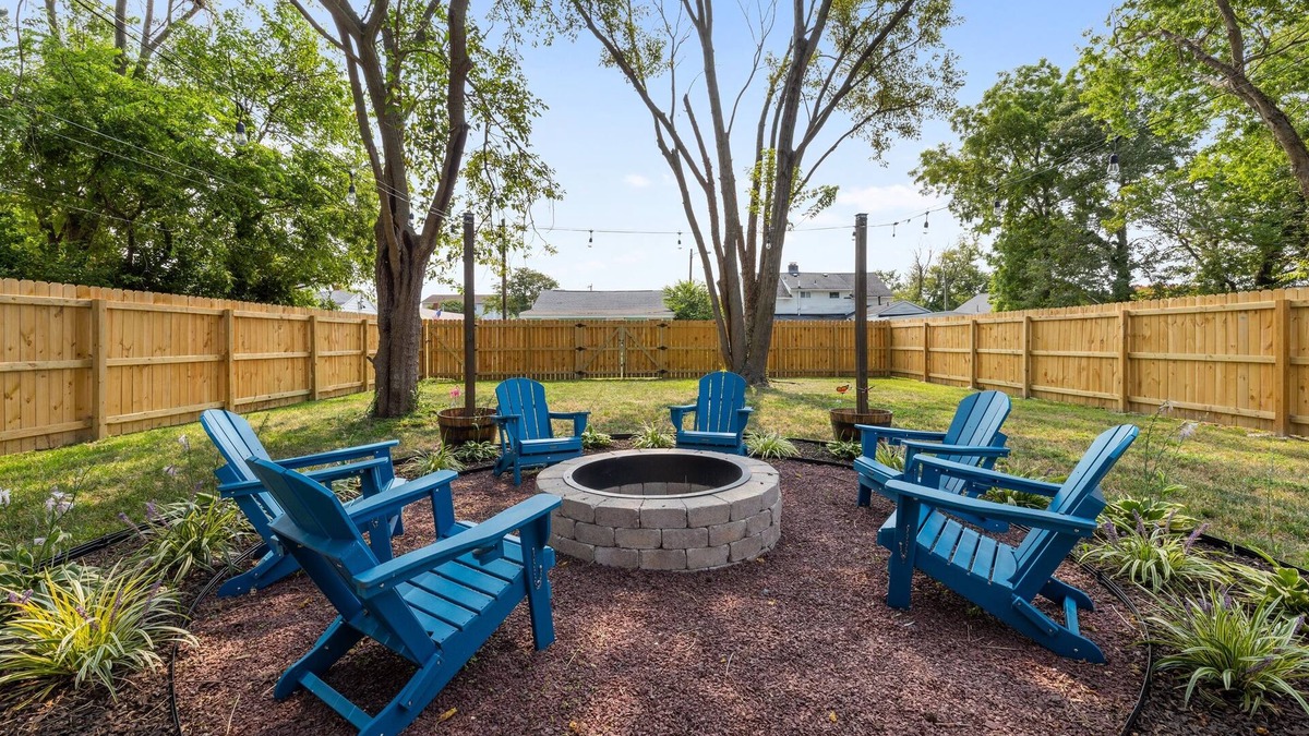 Buckroe Beach House | MidTerm Rental - Fire Pit - 3min Beach - Renovated