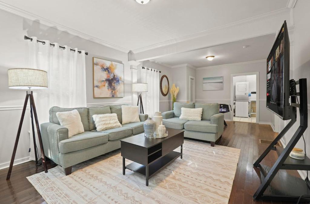 Knight Park House | Midtown 2BR Home Near DT and G Aquarium