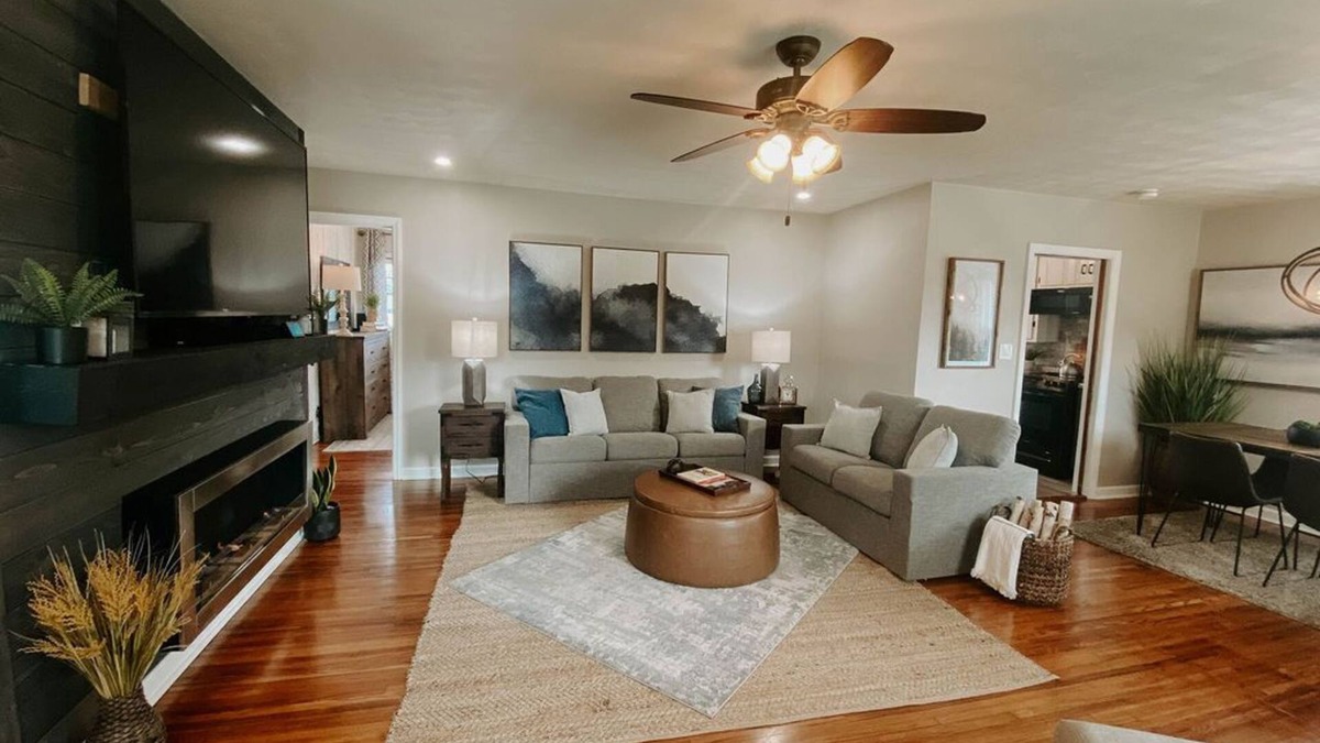 Owensboro Cottage | Midtown Cottage- Self Check-In & Centrally Located in Owensboro