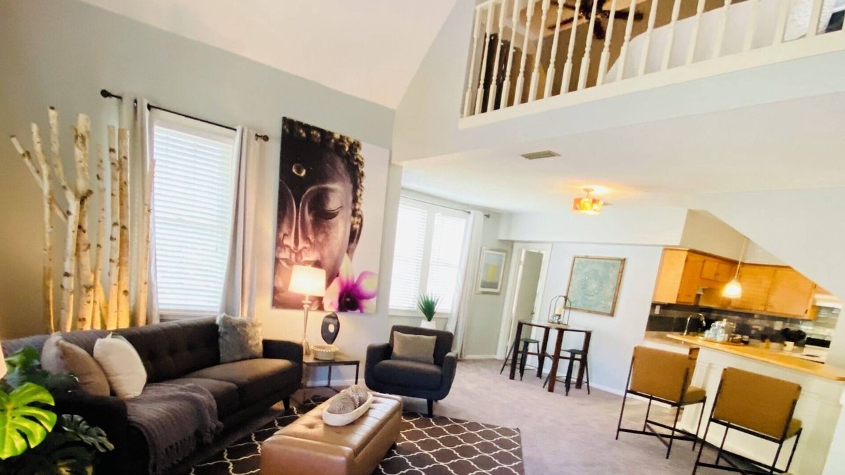 Hannon Park Apartment | Midtown Loft in a Historic four plex in Midtown Mobile