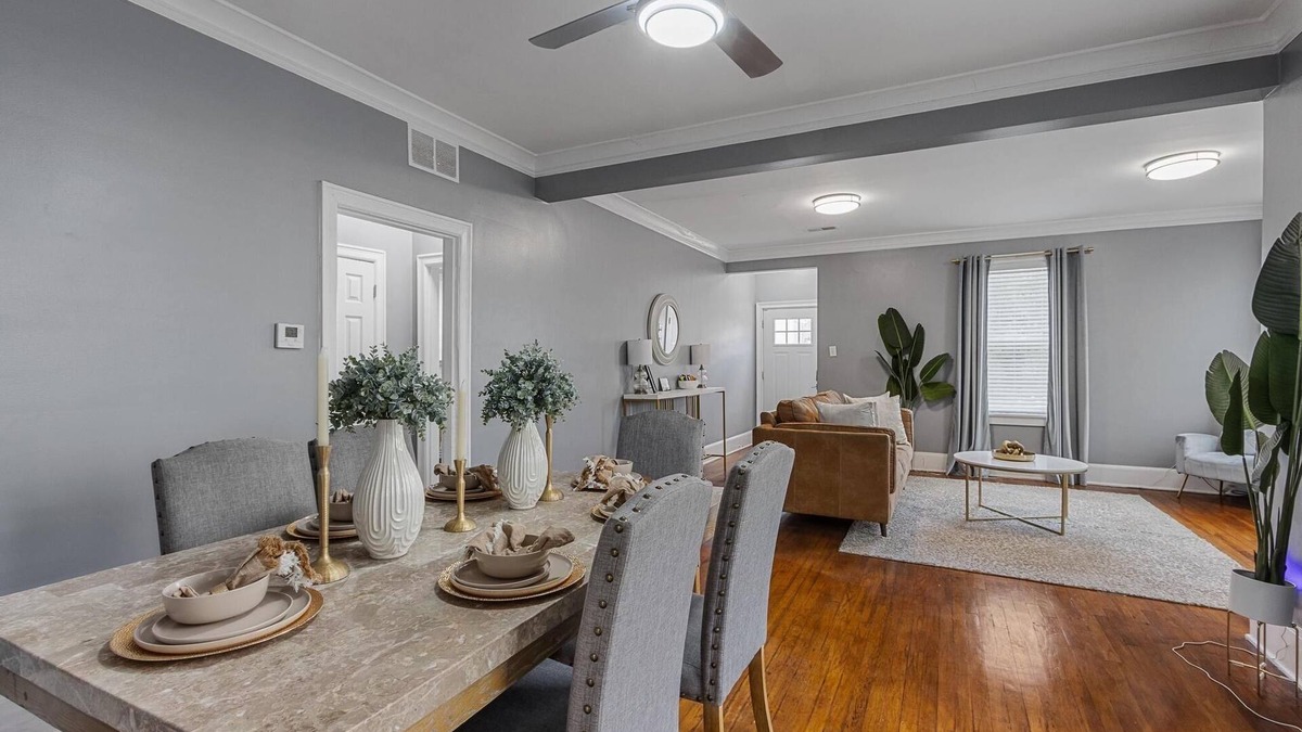 Vollintine-Evergreen House | Midtown Retreat - 4mi to Downtown/Large Private Deck