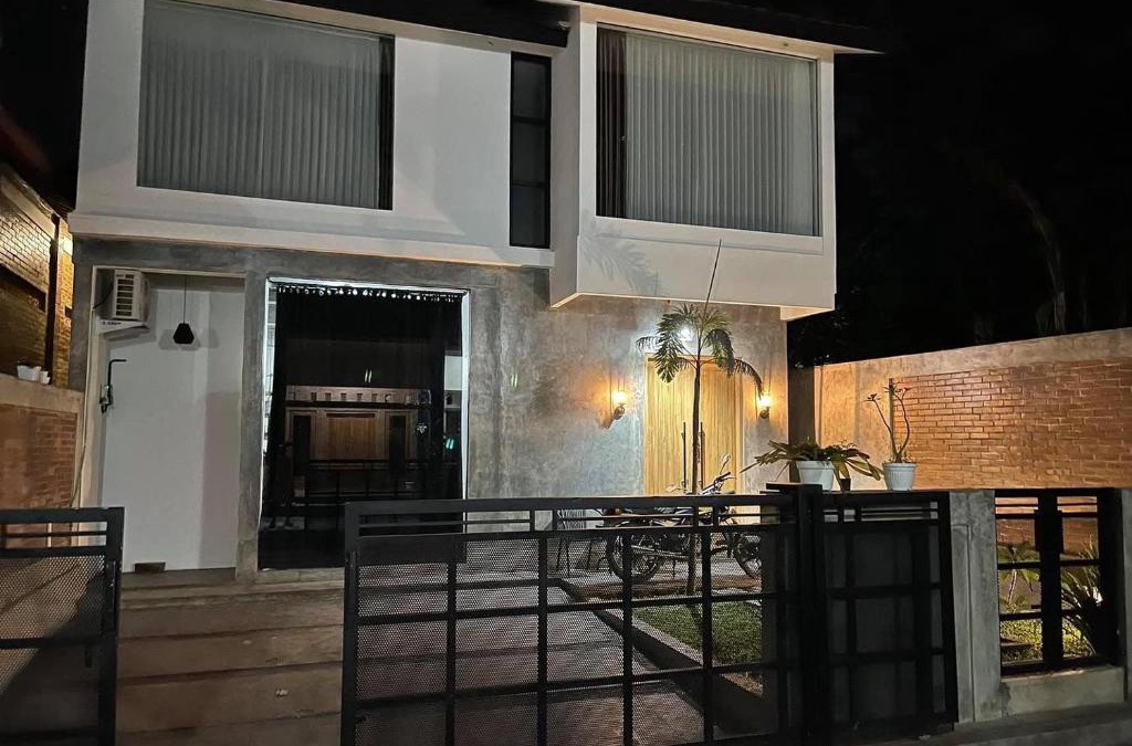 Pleret House | Migunani Villa