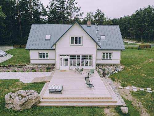 Vergi House | Mikka Accommodation