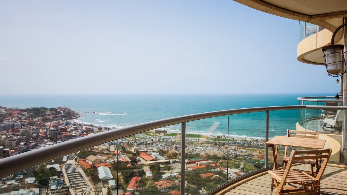 Neve Tzedek Apartment | MIKLAT Luxury Condo & Spectacular View by FeelHome