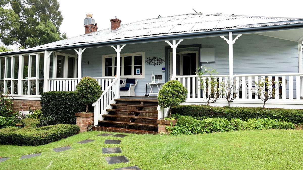 Bundanoon House | Mildenhall - an elegant country 6 bedroom home in beautiful Bundanoon NSW