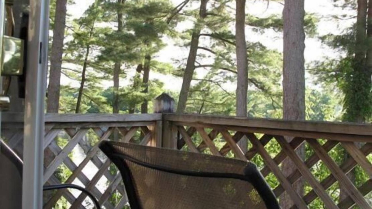 Milford Hotel | Milford Motel On The River