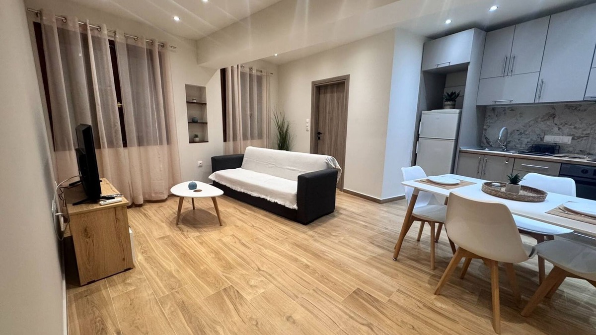 Milies House | Milies Creekside Studio
