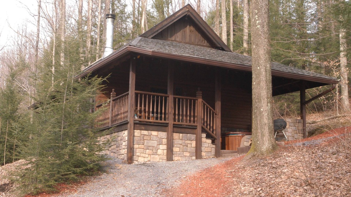 Lansing Cabin | Mill Creek Cabins 7- Secluded Luxury Cabins 2 miles New River Gorge NP entrance