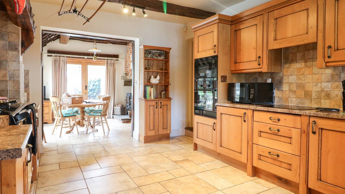 Hundall Cottage | Mill Farm - The Farmhouse