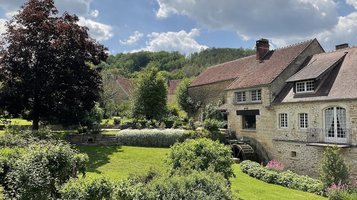 Thury Cottage | Mill from the 17th Century on a large land crossed by a stream