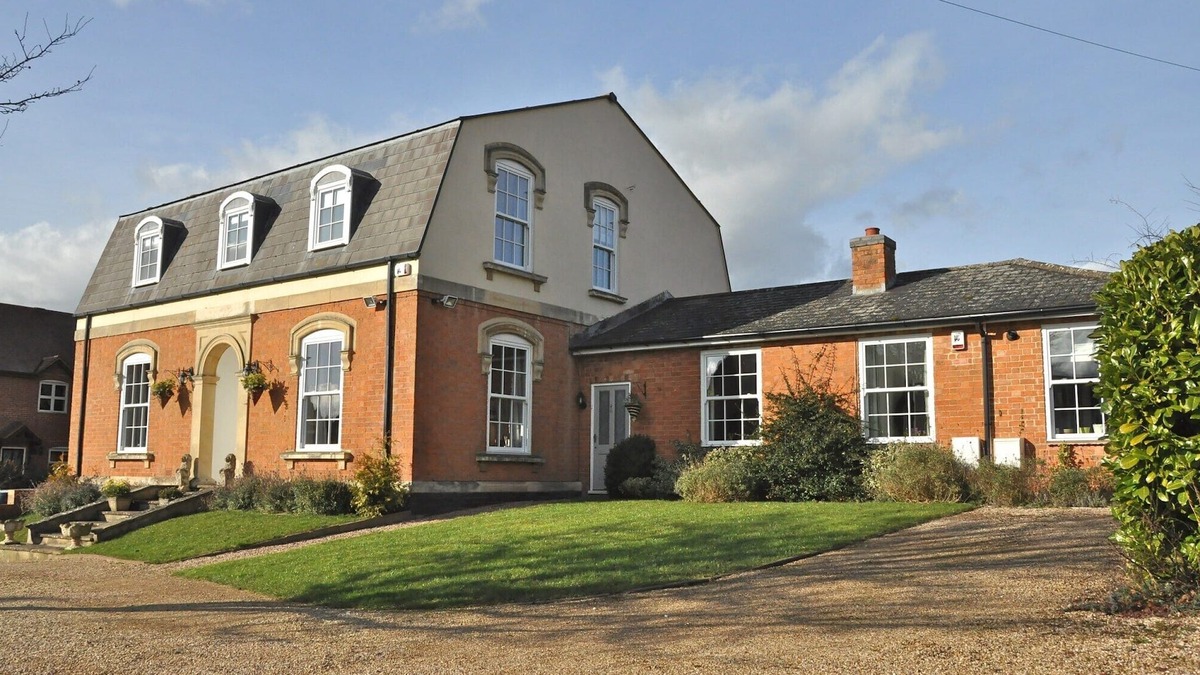 Alcester House | Mill House Cottage near Stratford upon Avon