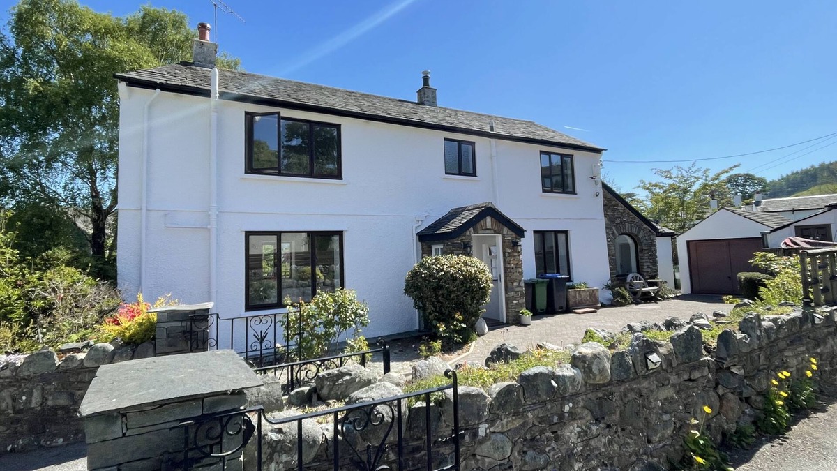 Braithwaite Cottage | Mill House - sleeps 6 guests in 3 bedrooms