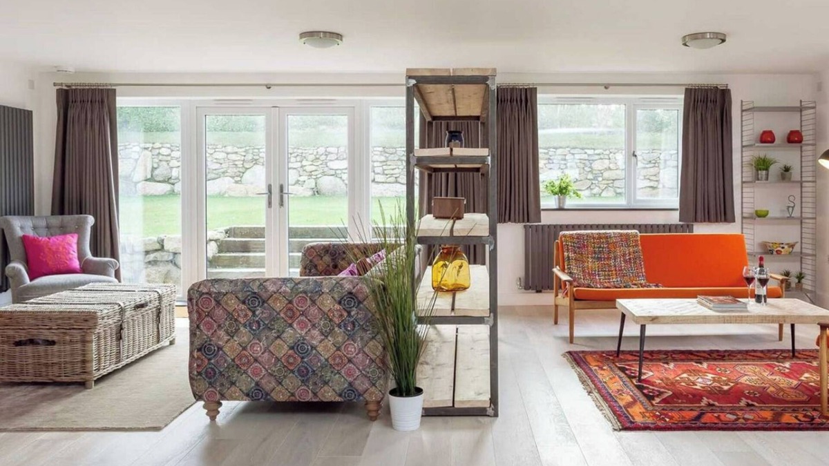 Sennen House | Mill House - SPACIOUS HOUSE OVERLOOKING GORGEOUS SENNEN COVE. DOG FRIENDLY.