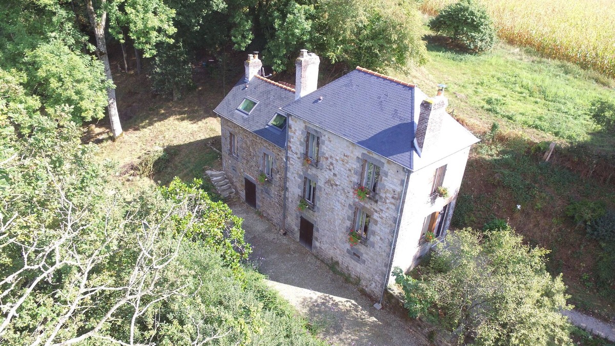Rives 'Andaine House | Mill house with private wood