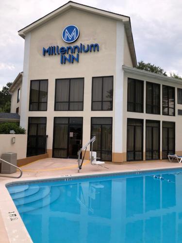 Ellisville Hotel | Millennium Inn