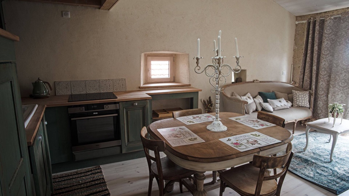 Saint-Bonnet-le-Froid Apartment | Millepertuis un Appartement Tout Confort au Cœur du Village Gourmand