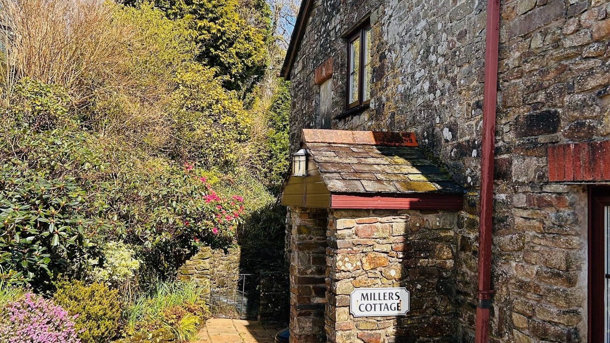 Woolfardisworthy Cottage | Millers cottage, a picturesque semi detached cottage with private garden