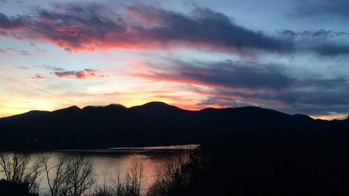 Lake Lure Cabin | Million Dollar View Above Lake Lure