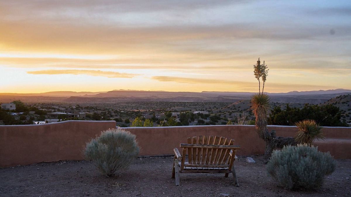 Placitas House | Million Dollar View Out in the Country Yet 20 lovely minutes to Albuq & 35 to SF