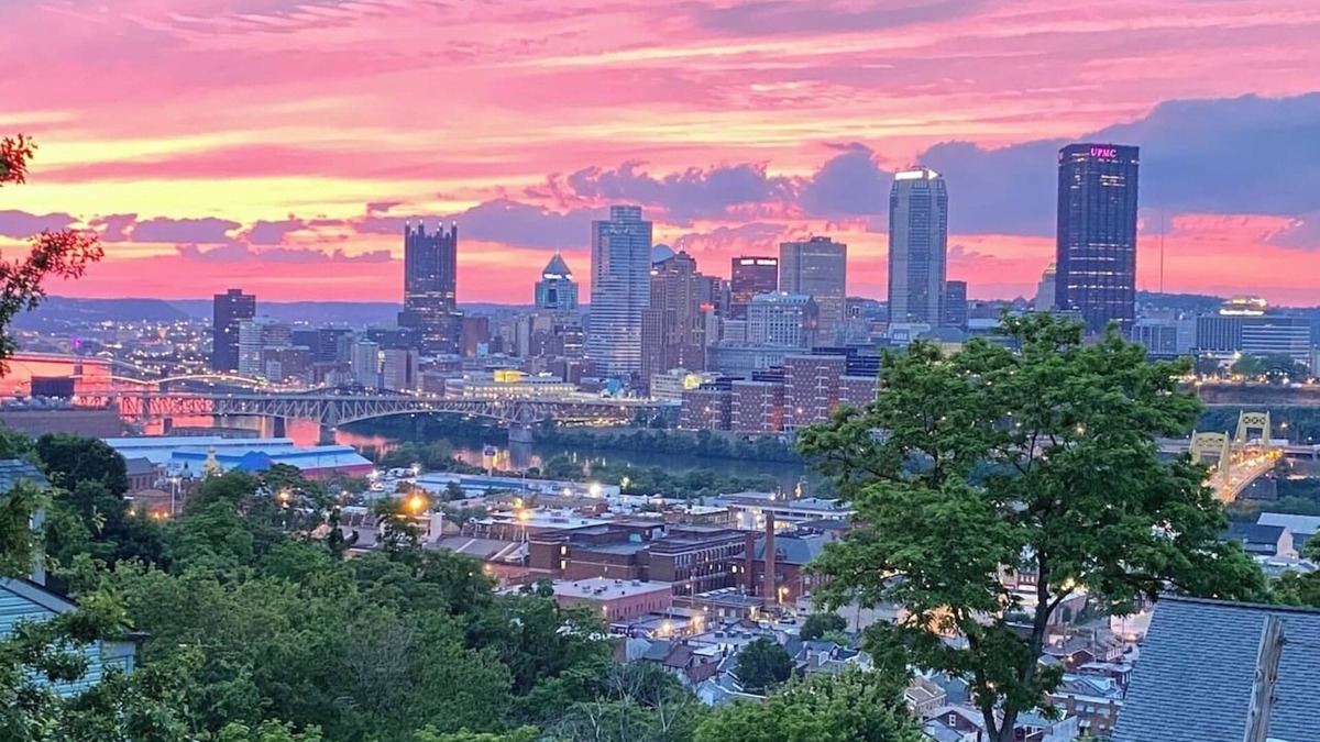 South Side Slopes Apartment | Million Dollar View Spacious Studio